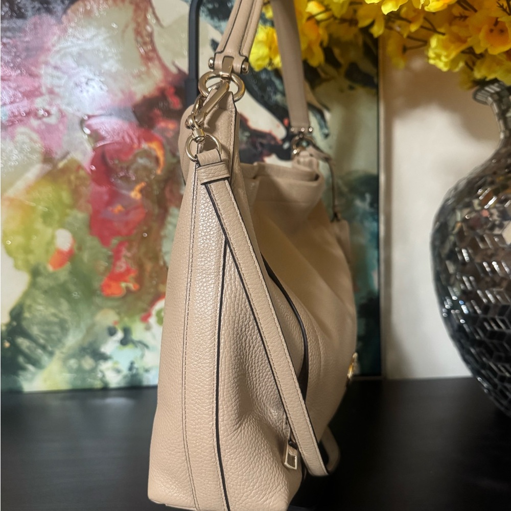 Coach Tan Leather Shoulder Bag - Picture 2 of 9